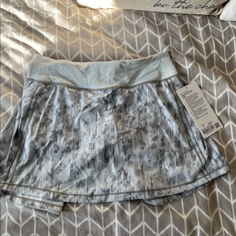 NWT Lululemon pace rival skirt “tall” - size 4
